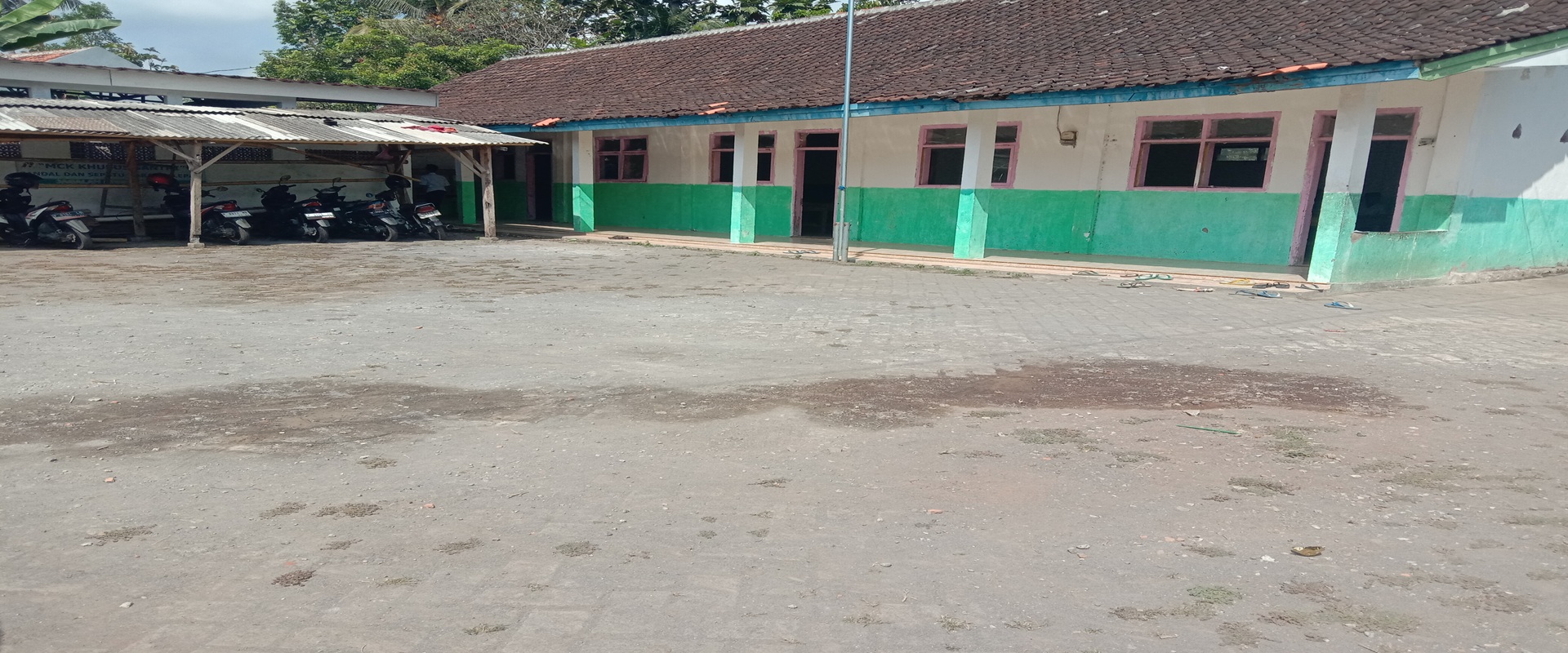 Pondok Pesantren Miftahul Mubtadi'in